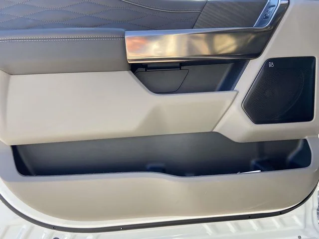 New 2026 Star White Metallic Tri-Coat Ford F-450® Platinum® image 14