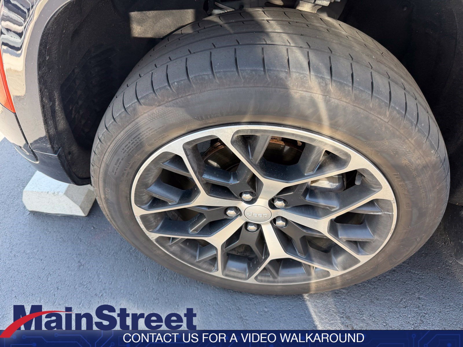 Used 2023 Jeep Grand Cherokee Summit Reserve with VIN 1C4RJHEG4P8752708 for sale in Kansas City