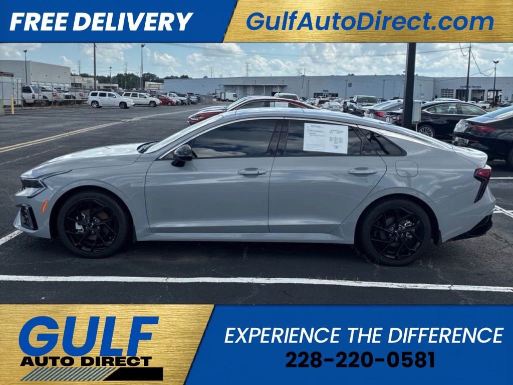 Used 2026 Gray Kia GT-Line image 3