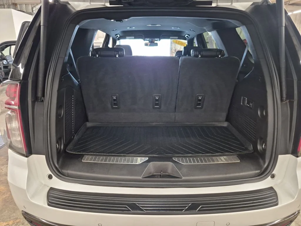 Used 2022 Iridescent Pearl Tricoat Chevrolet RST image 18