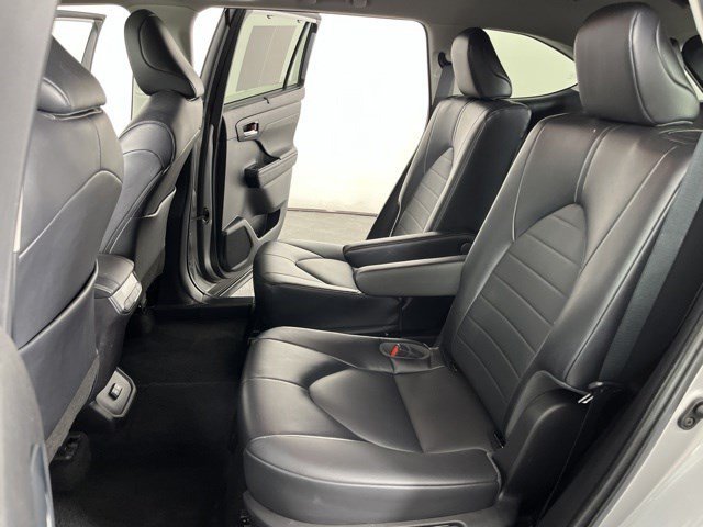 Certified Used 2022 Celestial Silver Metallic Toyota XLE image 41