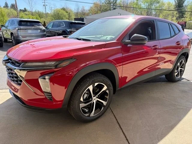 2026 Chevrolet Trax RS - Photo 2