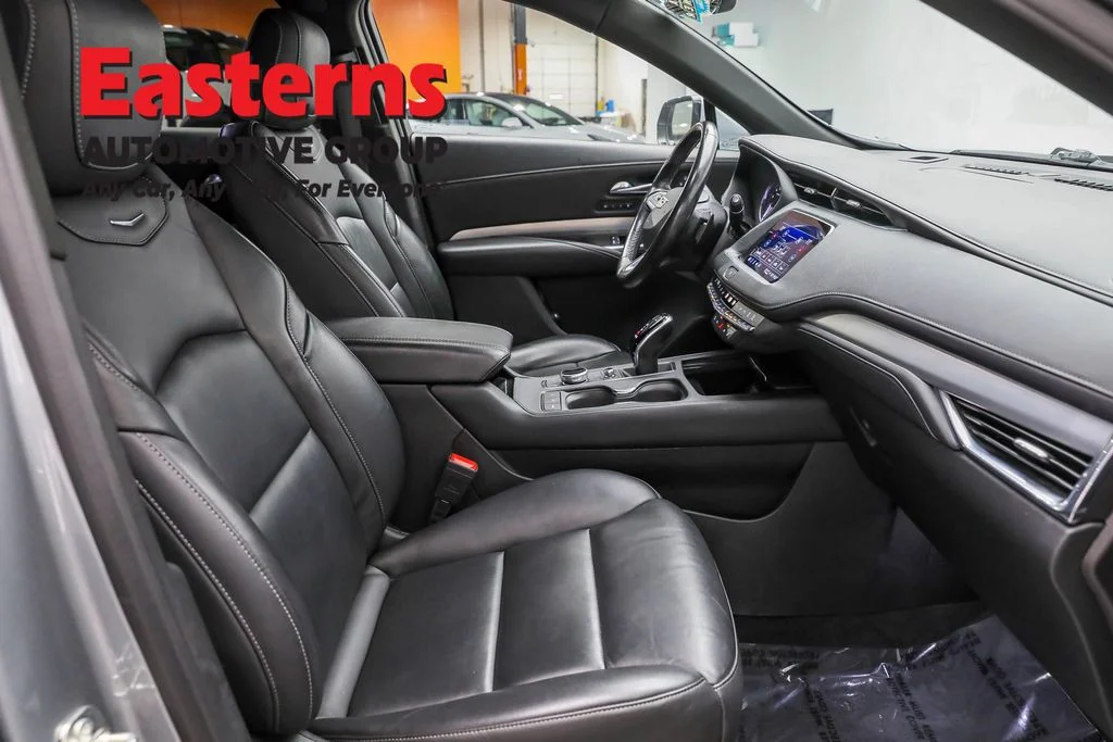 Used 2023 Silver Cadillac Premium Luxury image 24