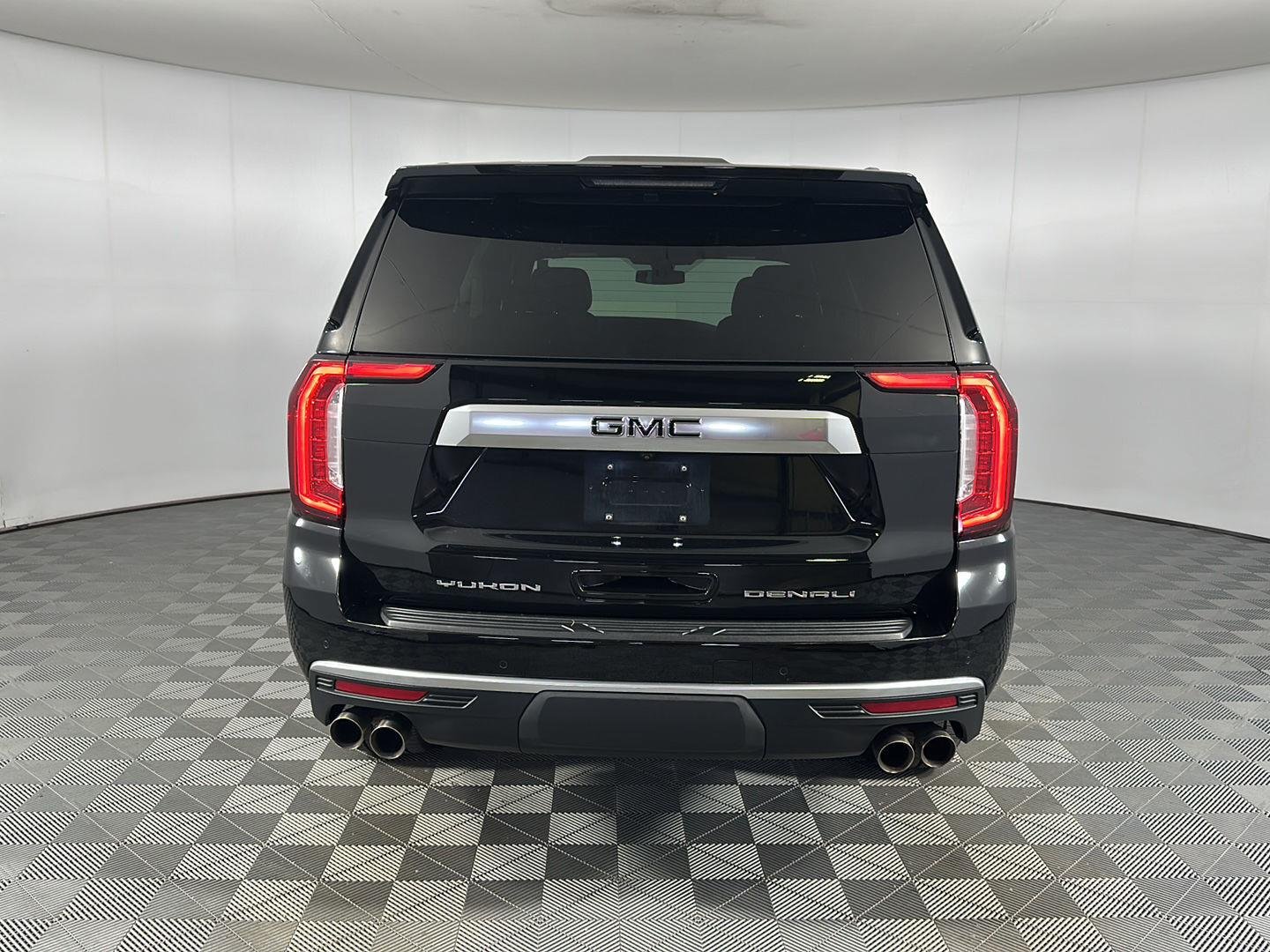 Used 2022 Onyx Black GMC Denali image 33
