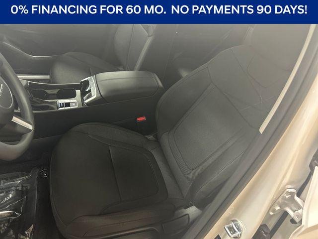 New 2026 White Hyundai SE image 14