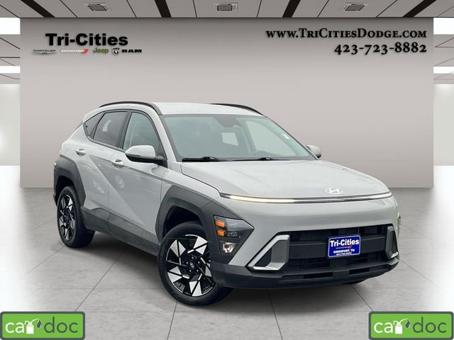 Used 2025 Gray Hyundai SEL image 1