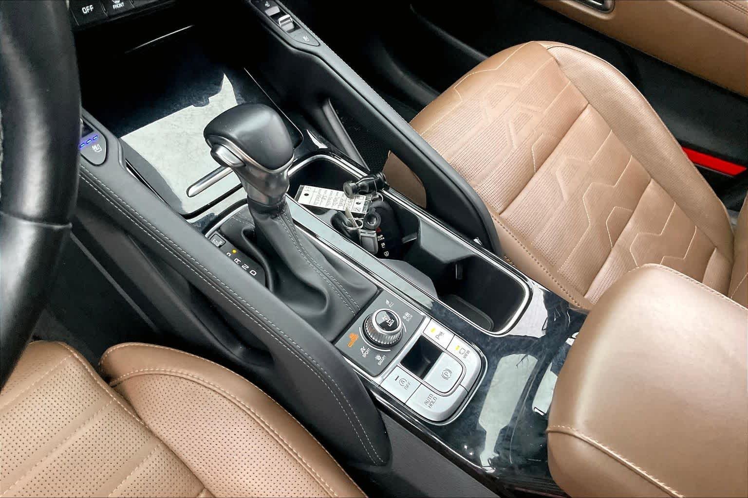 Used 2022 Glacial White Pearl Kia SX image 17
