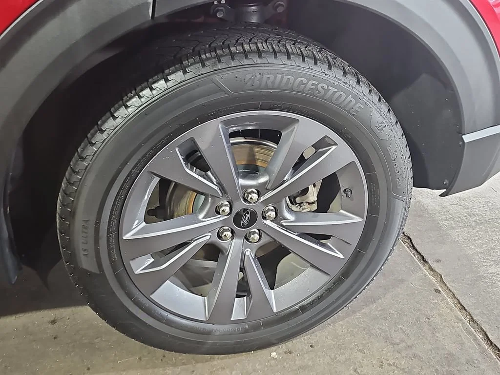 Used 2022 Red Ford XLT image 40