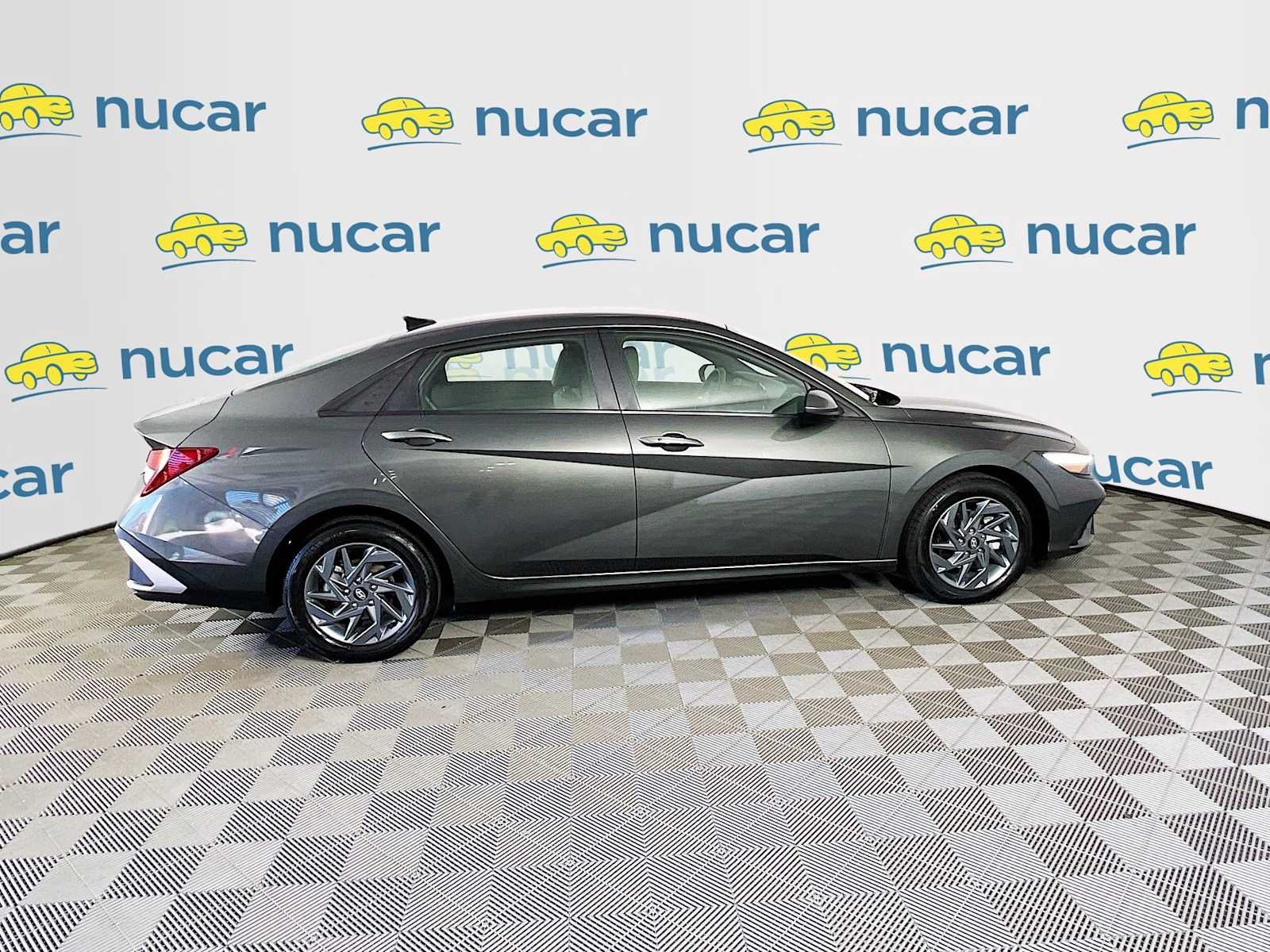 Used 2024 Amazon Gray Hyundai SEL image 8
