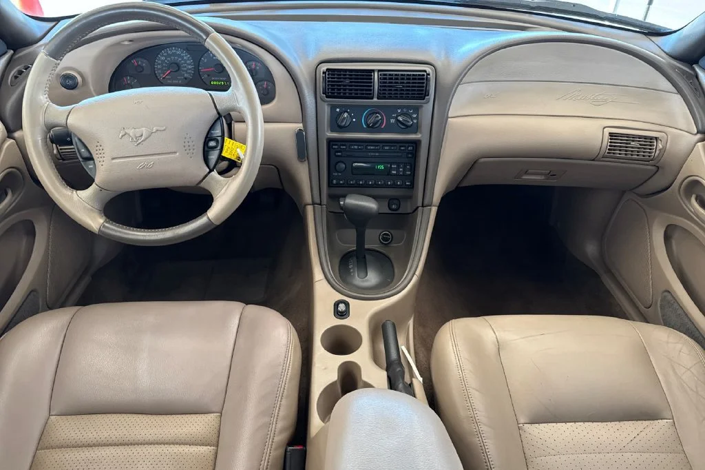 2002 Ford Mustang GT Deluxe - Photo 13