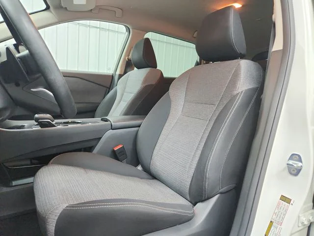 Used 2023 White Nissan SV image 19