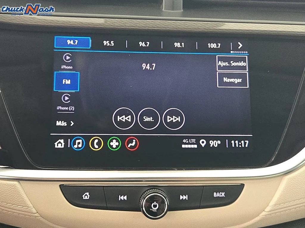 Used 2022 SUMMIT WHITE Buick Essence image 19