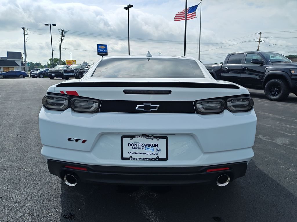 Used 2022 White Chevrolet LT1 image 4