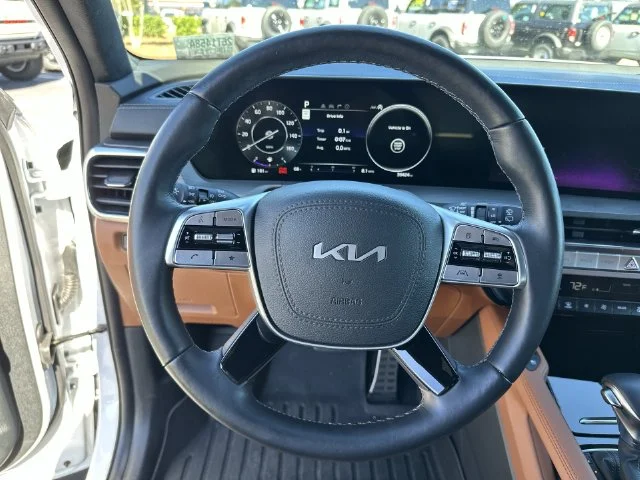 Used 2023 White Kia SX-Prestige X-Pro image 15