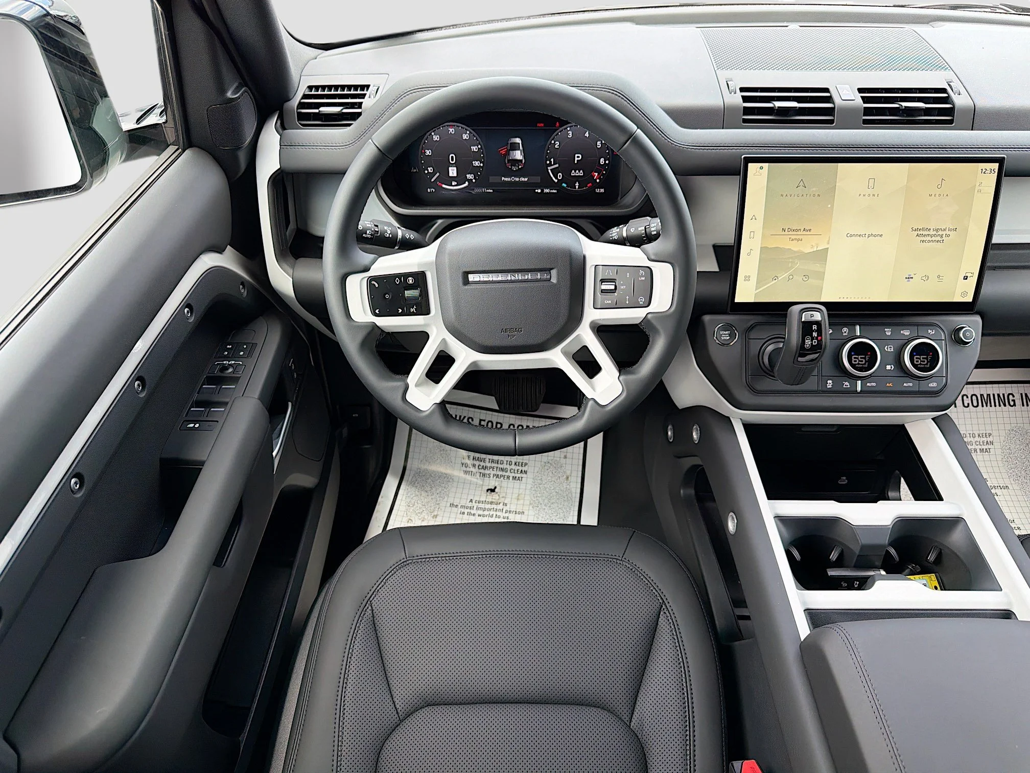 New 2026 Borasco Grey Metallic Land Rover S image 15