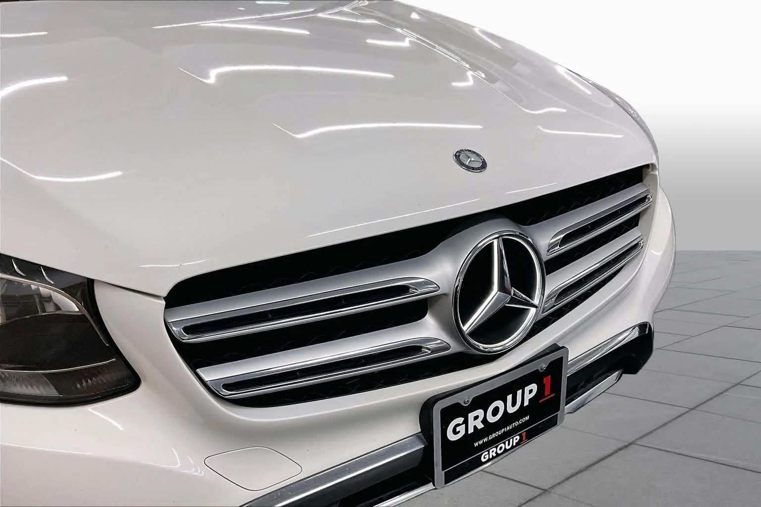 Used 2016 Polar White Mercedes-Benz GLC 300 image 29