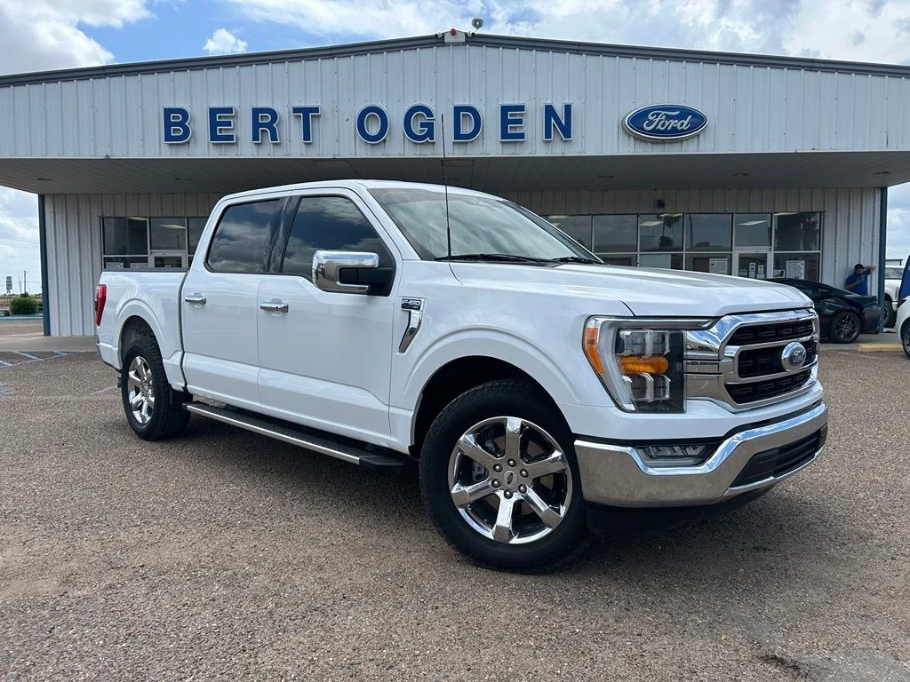 Used 2022 White Ford XLT image 1