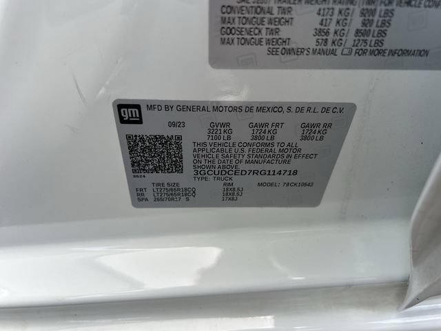 Used 2024 Summit White Chevrolet Custom Trail Boss image 33