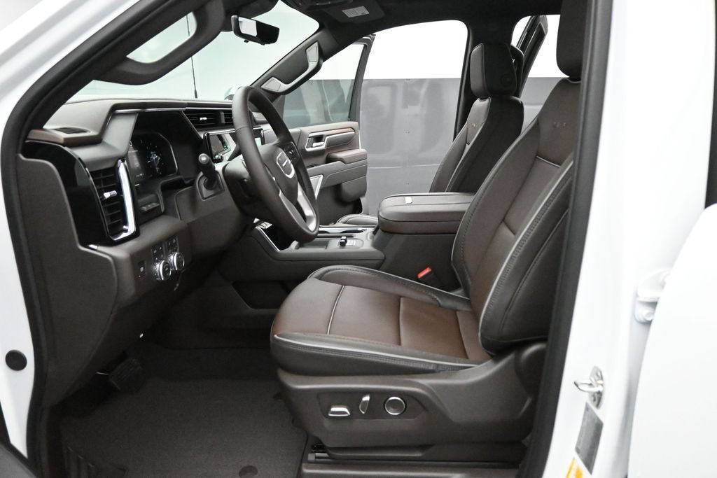 2026 GMC Sierra 3500HD Denali - Photo 11