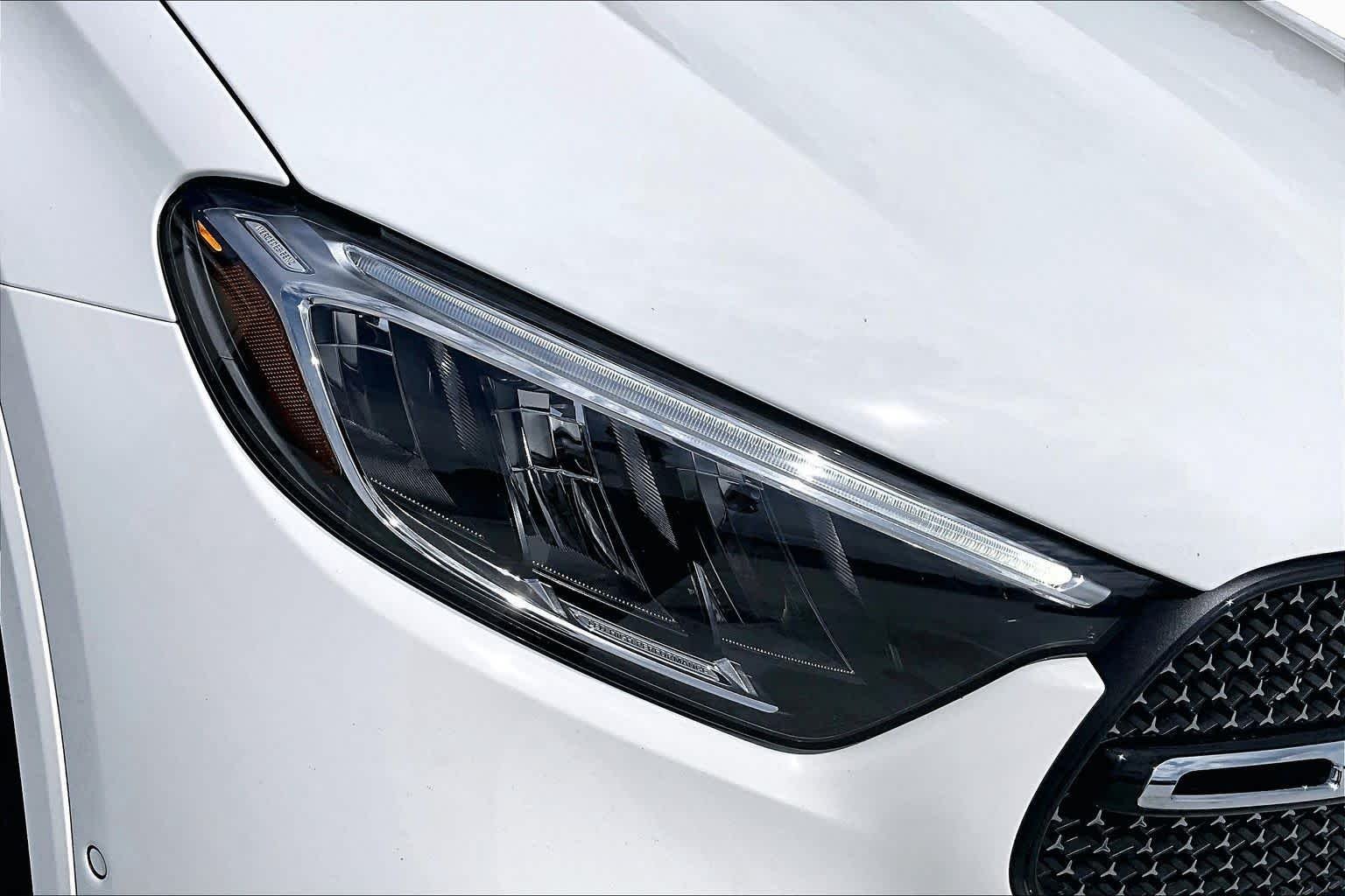 Used 2026 Polar White Mercedes-Benz GLC 300 image 28