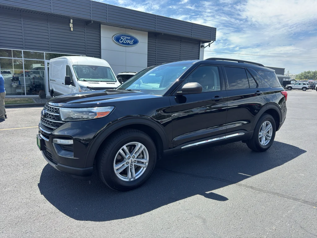 Certified Used 2021 Agate Black Metallic Ford XLT image 1