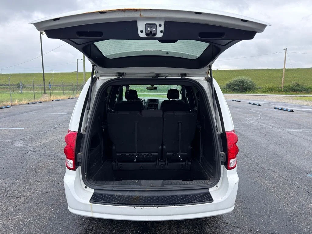 Used 2017 White Dodge SE Plus image 23