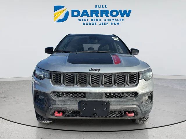 New 2026 Silver Jeep Trailhawk image 8