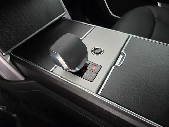 2026 Land Rover Range Rover SE - Photo 23