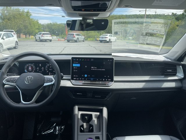 2026 Volkswagen Tiguan SE - Photo 6