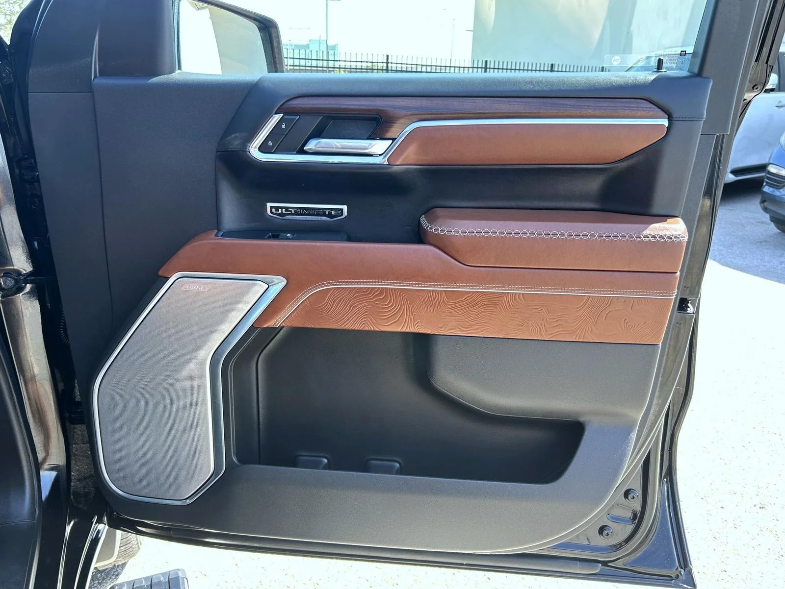 Used 2024 Black GMC Denali Ultimate image 16