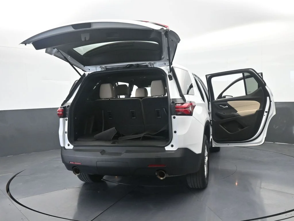 Used 2022 Summit White Chevrolet LS image 71