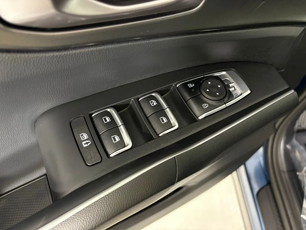 New 2026 Mineral Blue Kia EX image 15