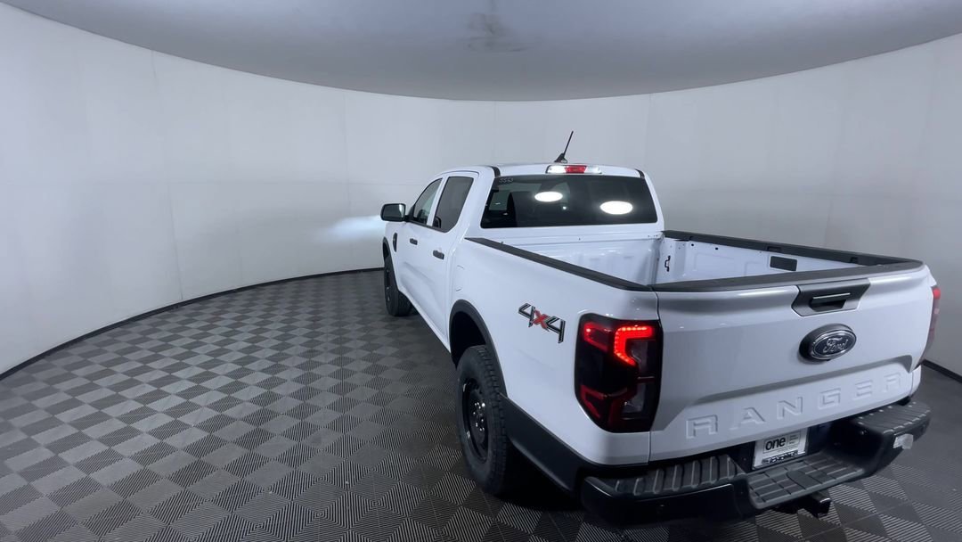 New 2026 Oxford White Ford XL image 7