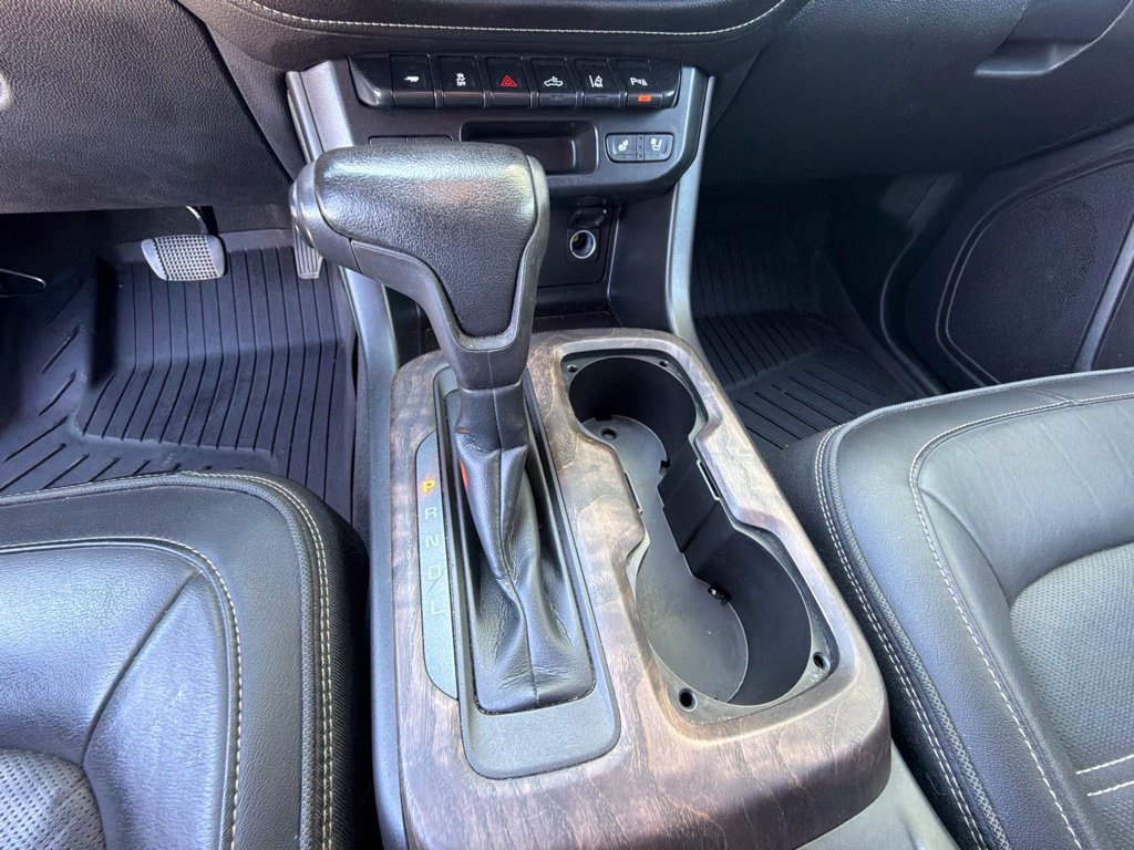 Used 2021 SATIN STEEL METALLIC GMC 4WD Denali image 33