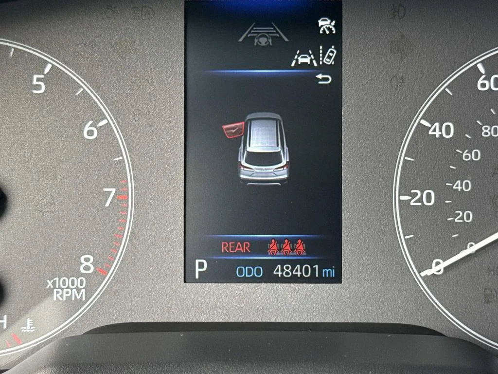Used 2025  Toyota L image 36