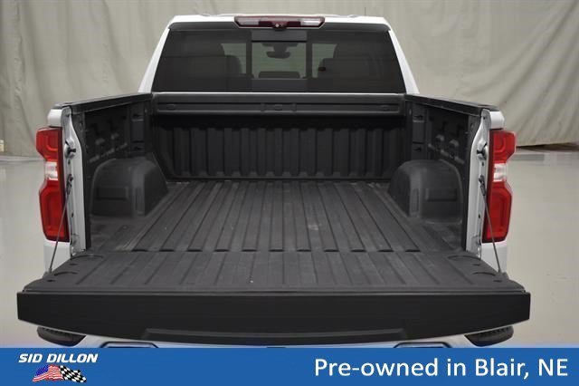 Used 2021 Silver Ice Metallic Chevrolet LTZ image 13