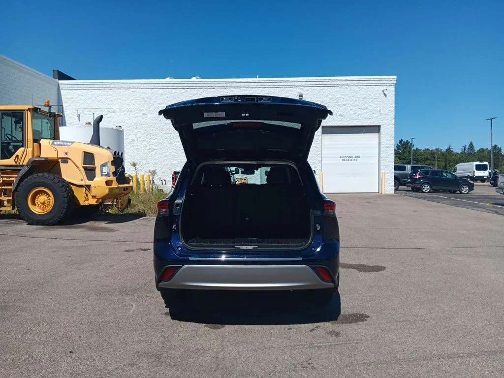 Used 2020 Blueprint Toyota Platinum image 34