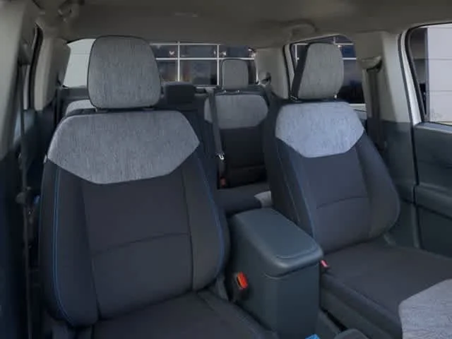 New 2026 Oxford White Ford XLT image 34