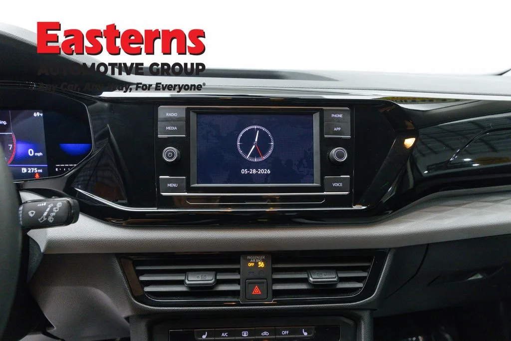 Used 2022 Black Volkswagen 1.5T S image 11
