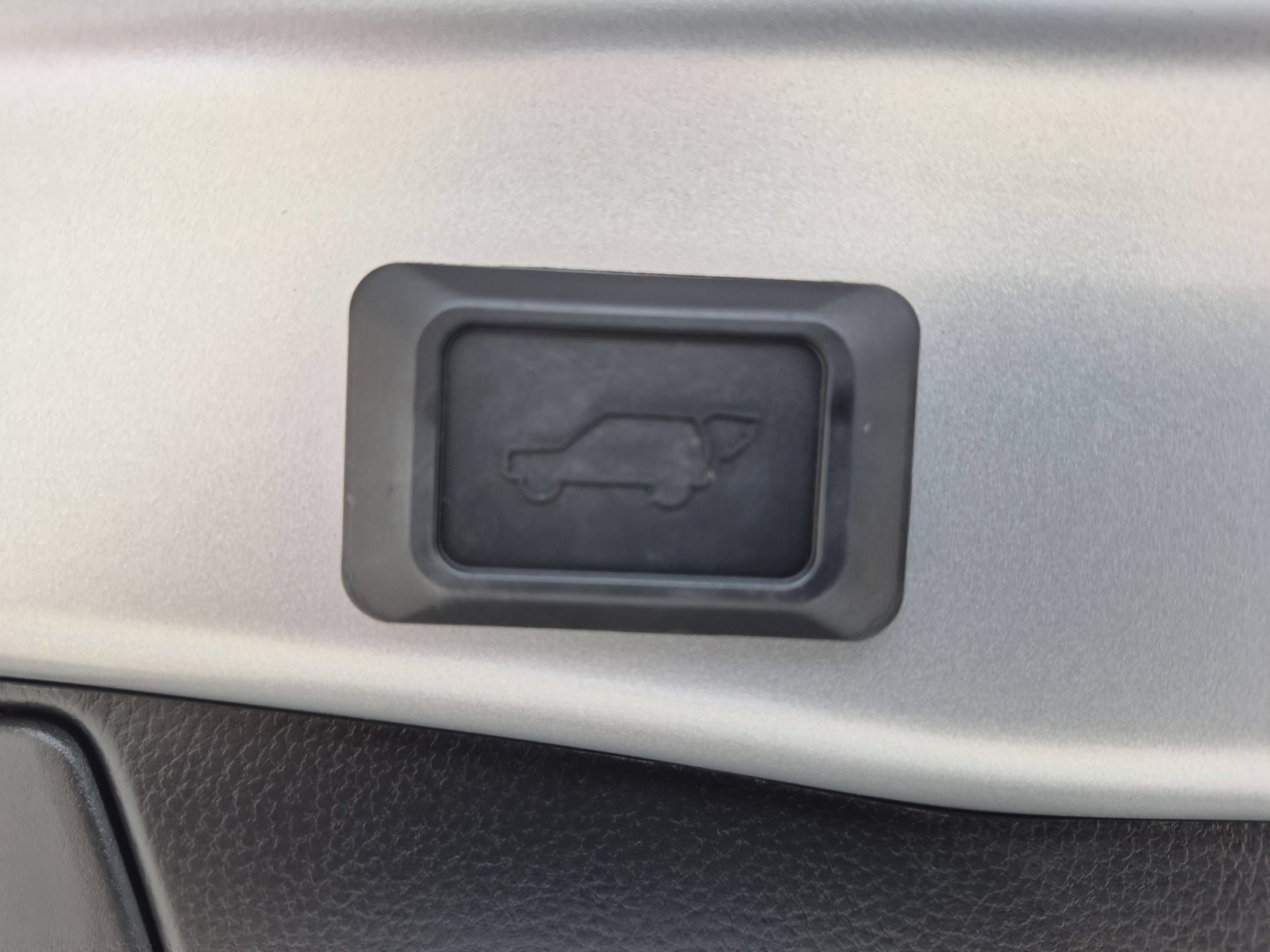 Used 2019 Silver Sky Metallic Toyota Limited AWD image 29