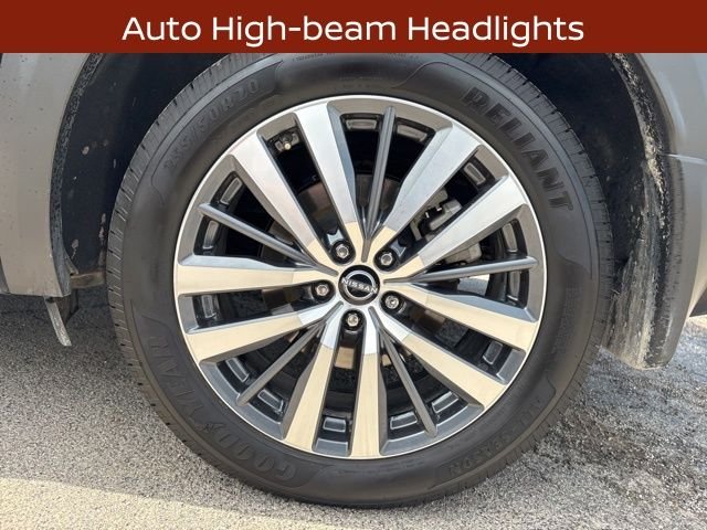 Certified Used 2022 Black Nissan Platinum image 15