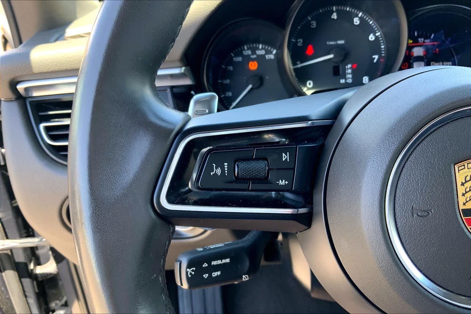 Used 2022 GRAY Porsche  image 19