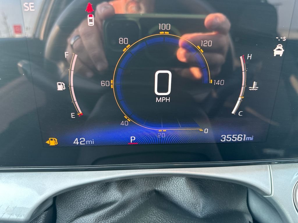 Used 2024 Gray Chevrolet LT image 18