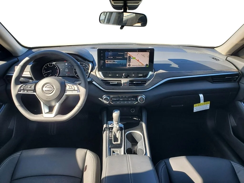 2025 Nissan Altima SL - Photo 13