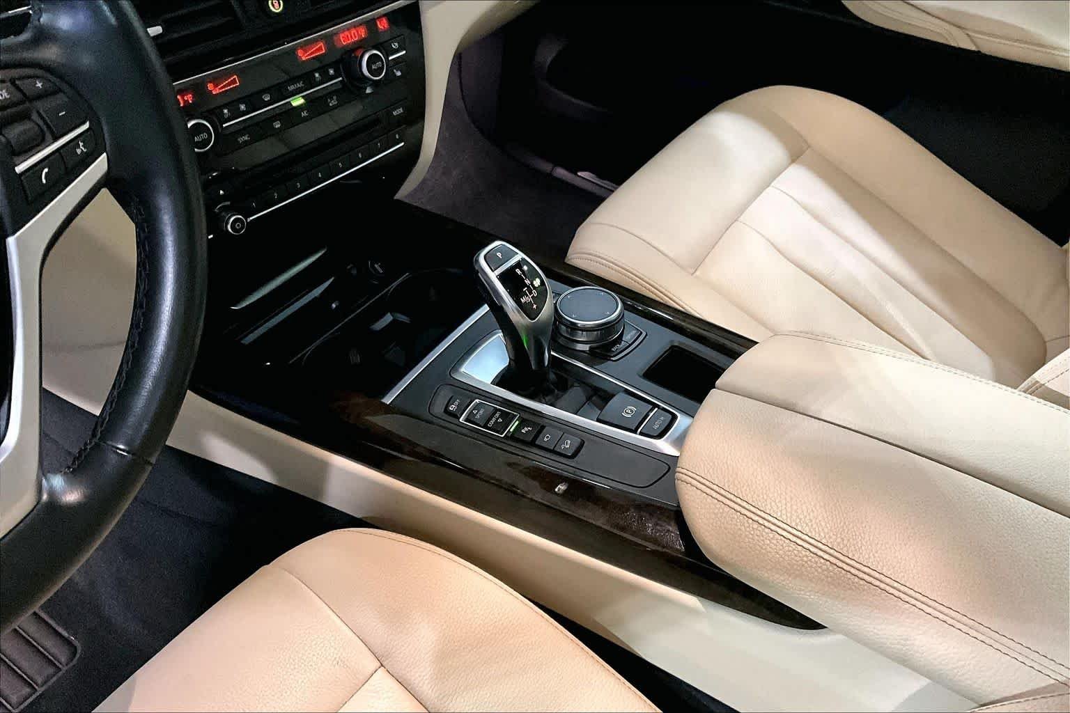 Used 2018 Imperial Blue Metallic BMW xDrive35i image 16