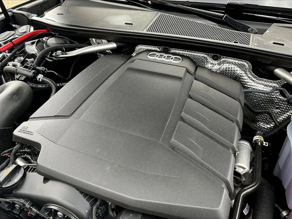 Used 2020 Brilliant Black Audi  image 31