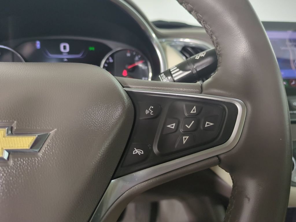 Used 2024 Gray Chevrolet LT image 32
