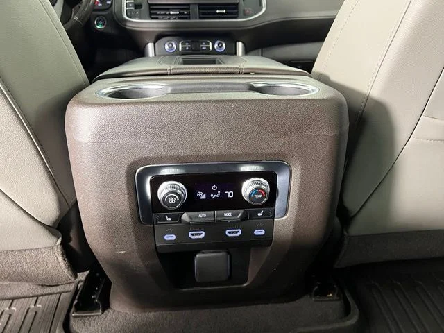 Used 2021 Gray GMC SLT image 34