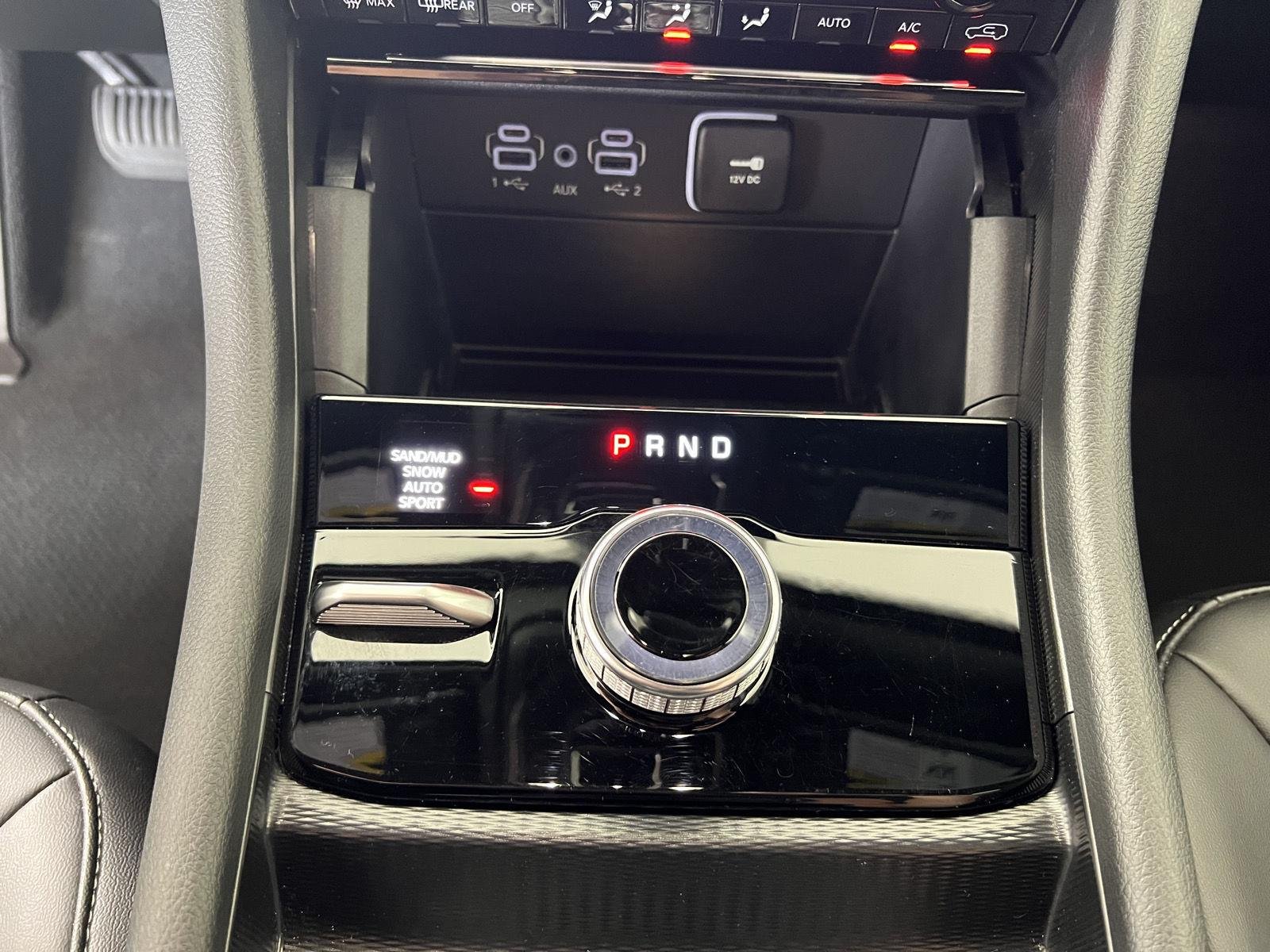 Used 2025 Wh Jeep  image 18
