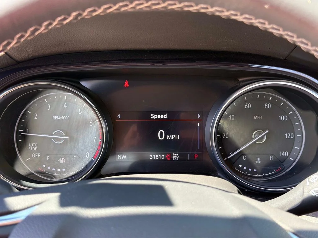 Used 2023 Red Buick Select image 30